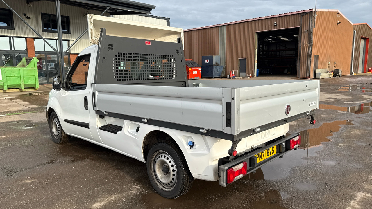 Fiat Doblo Work Up 1.6 Multijet II - Furgoneta caja abierta: foto 3 Fiat Doblo Work Up 1.6 Multijet II - Furgoneta caja abierta: foto 3