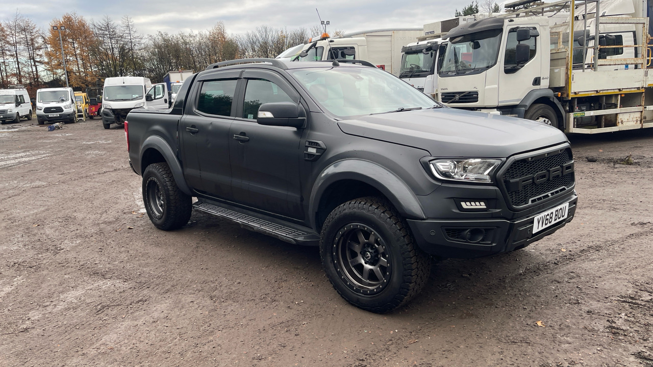 Ford Ranger 3.2 TDCi 200PS WILDTRAK - Pick-up, Furgoneta combi: foto 1 Ford Ranger 3.2 TDCi 200PS WILDTRAK - Pick-up, Furgoneta combi: foto 1