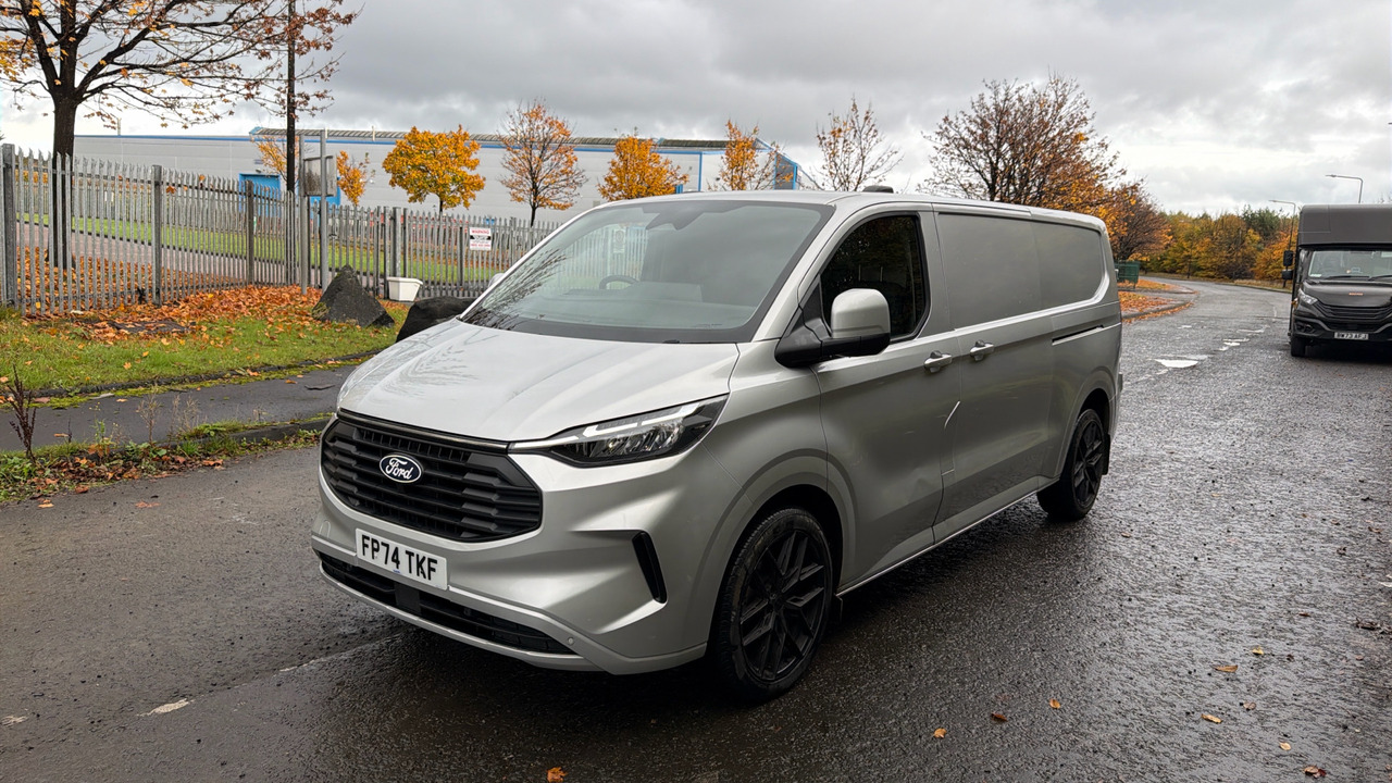 Ford Transit 2.0 136PS - Furgoneta pequeña: foto 2 Ford Transit 2.0 136PS - Furgoneta pequeña: foto 2