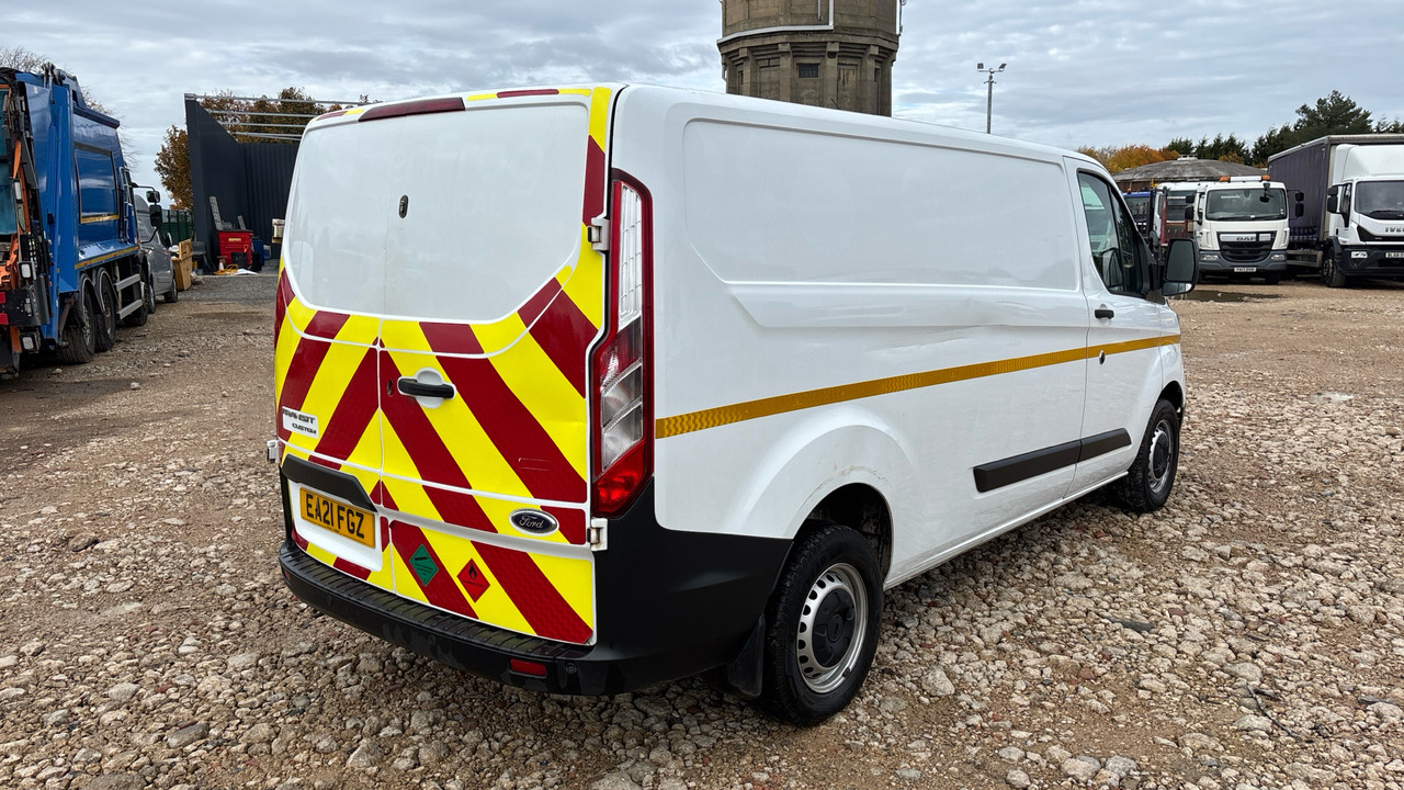 Ford Transit Custom 300 2.0 ECOBLUE 105PS - Furgoneta pequeña: foto 4 Ford Transit Custom 300 2.0 ECOBLUE 105PS - Furgoneta pequeña: foto 4