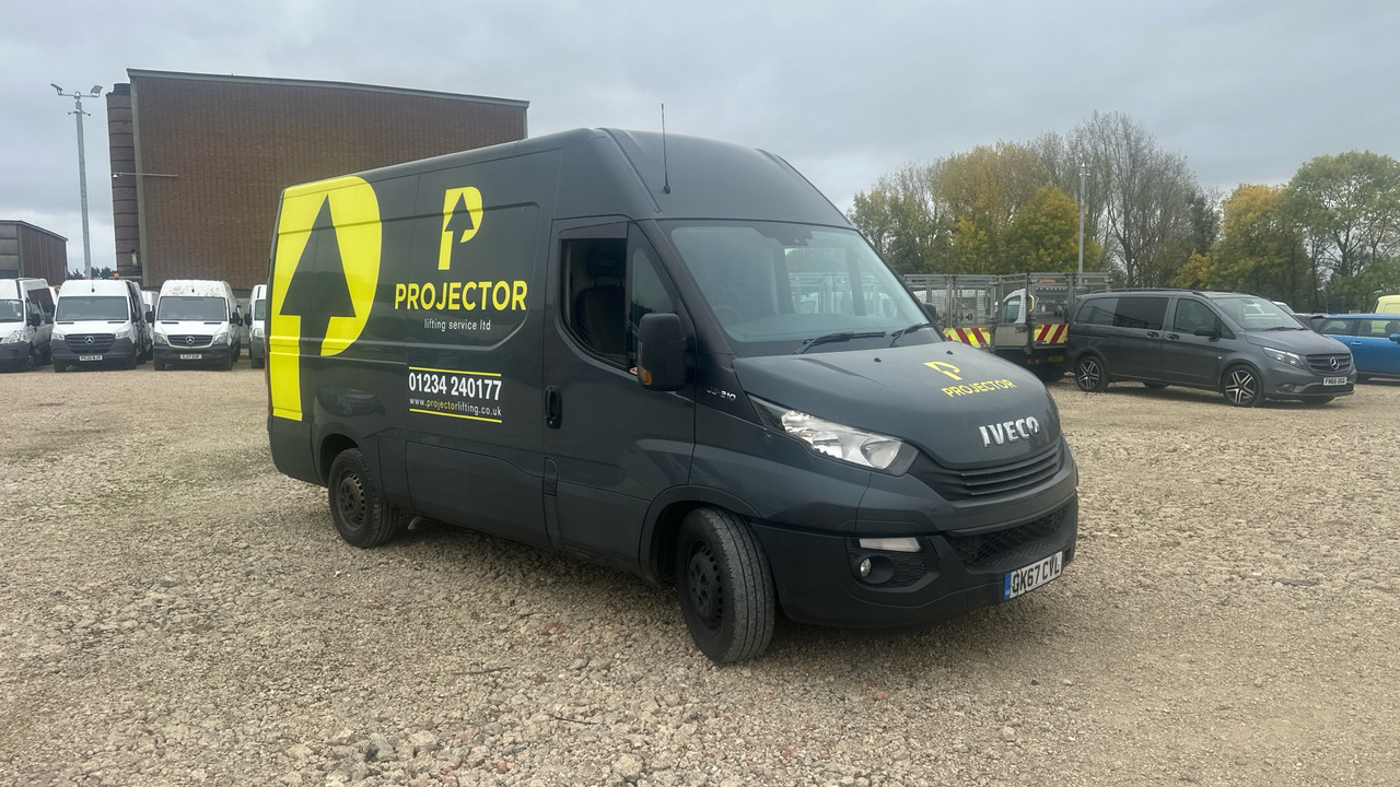 IVECO DAILY 35-210 - Furgón: foto 1 IVECO DAILY 35-210 - Furgón: foto 1