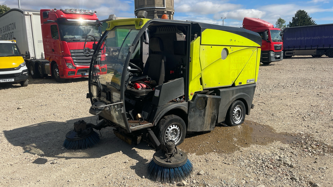 JOHNSTON - Barredora vial: foto 1 JOHNSTON - Barredora vial: foto 1