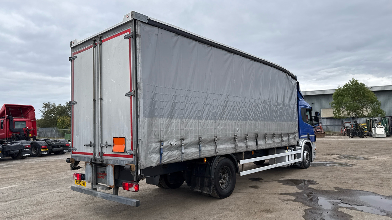 SCANIA P 230 - Camión lona: foto 4 SCANIA P 230 - Camión lona: foto 4