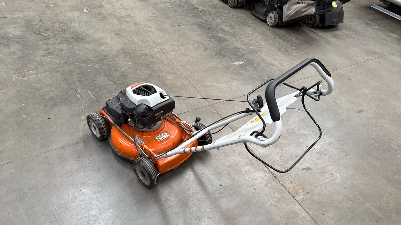 STIHL RM4 RTP - Equipo de construcción: foto 3 STIHL RM4 RTP - Equipo de construcción: foto 3