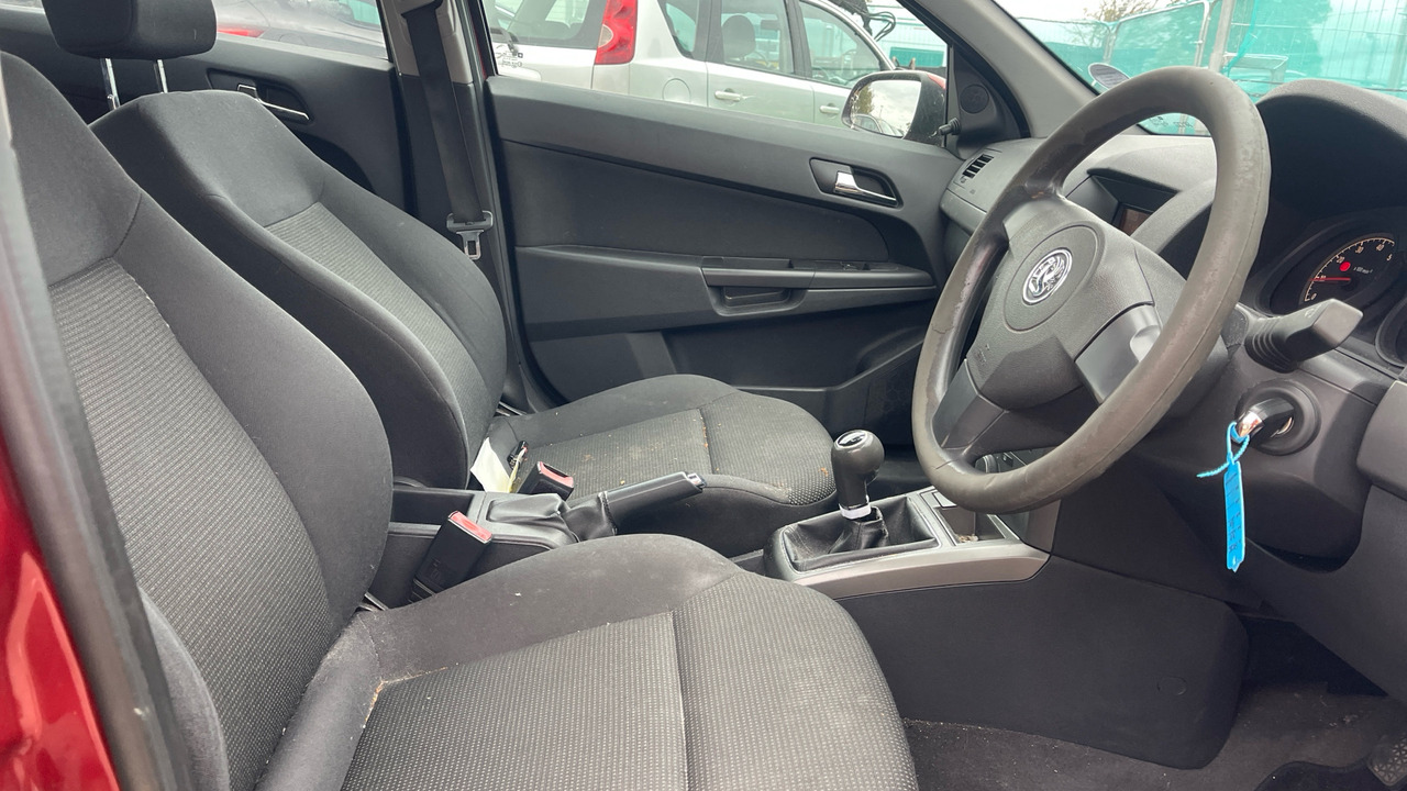 VAUXHALL ASTRA LIFE 1.6 I - Hatchback: foto 5 VAUXHALL ASTRA LIFE 1.6 I - Hatchback: foto 5