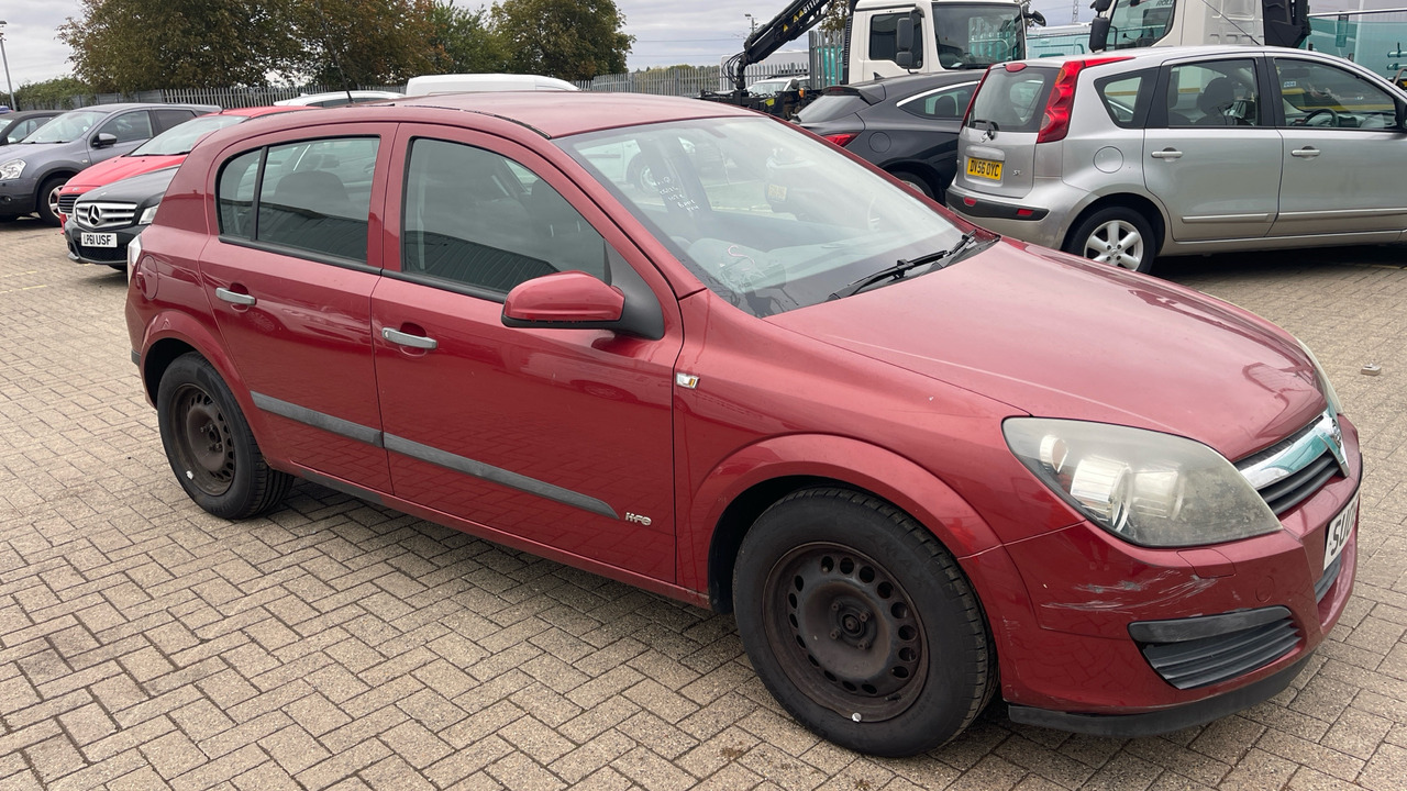 VAUXHALL ASTRA LIFE 1.6 I - Hatchback: foto 1 VAUXHALL ASTRA LIFE 1.6 I - Hatchback: foto 1