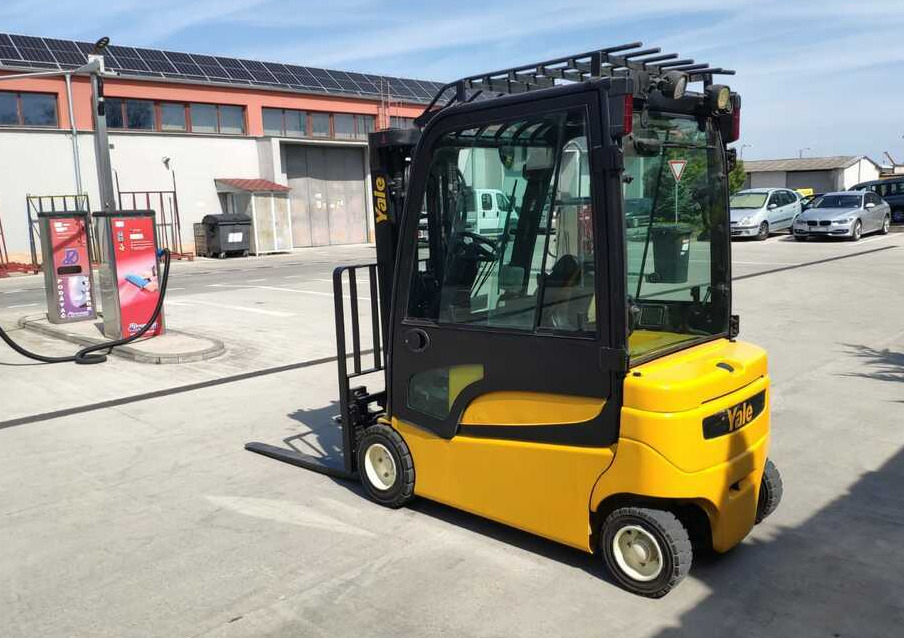Yale ERP20VF - Carretilla elevadora eléctrica: foto 2 Yale ERP20VF - Carretilla elevadora eléctrica: foto 2
