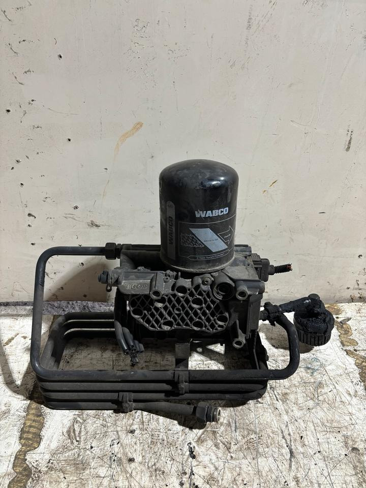 Actros MP4 KNORR EAC-Luftaufbereitung A0014464464 - Sistema de admisión de aire para Camión: foto 2 Actros MP4 KNORR EAC-Luftaufbereitung A0014464464 - Sistema de admisión de aire para Camión: foto 2