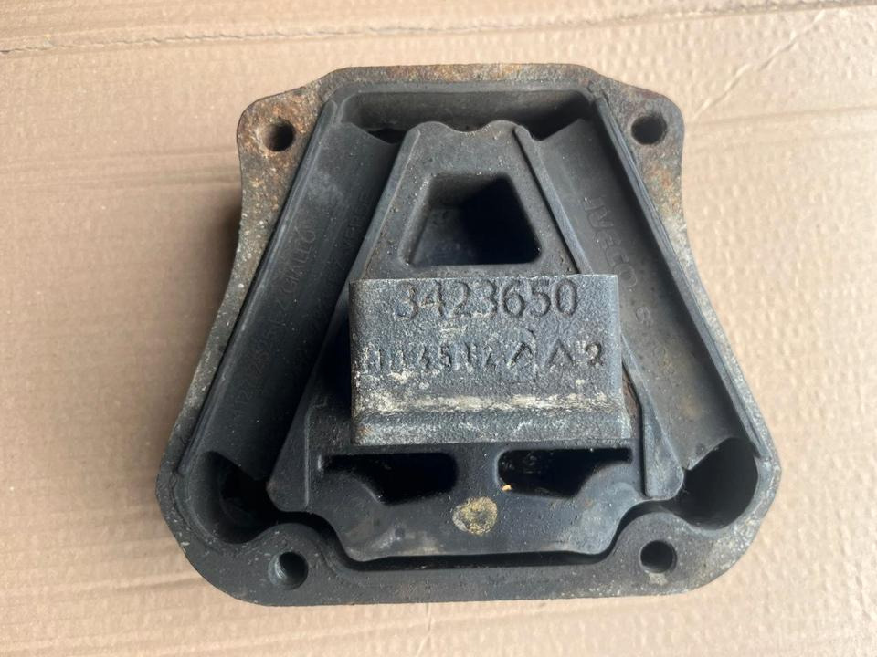 IVECO Stralis 450 Motorlager Motorhalter 3423650 - Cojinete de motor para Camión: foto 1 IVECO Stralis 450 Motorlager Motorhalter 3423650 - Cojinete de motor para Camión: foto 1