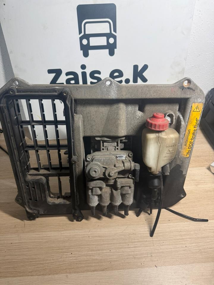 MAN WABCO Fußbremsventil 4800200260 - Piezas de freno para Camión: foto 1 MAN WABCO Fußbremsventil 4800200260 - Piezas de freno para Camión: foto 1