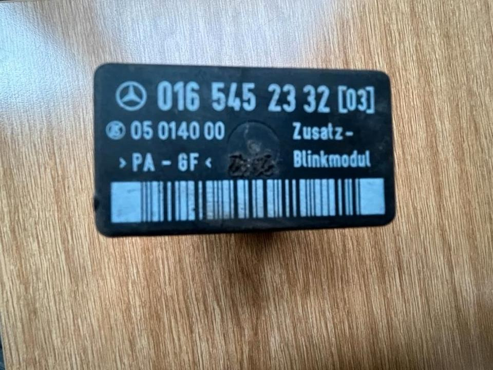 Mercedes W638 Vito Steuergerät Blinkermodul Relais 0165452332 - Unidad de control para Camión: foto 2 Mercedes W638 Vito Steuergerät Blinkermodul Relais 0165452332 - Unidad de control para Camión: foto 2