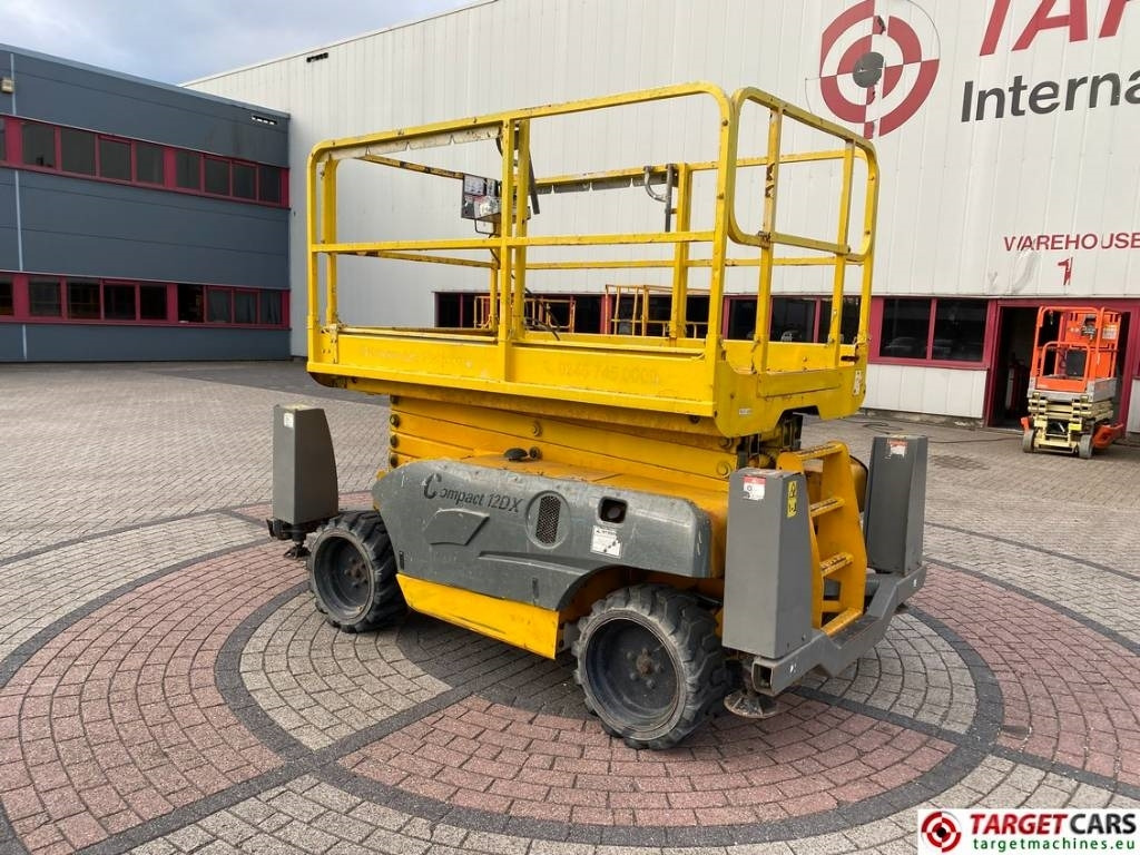 Haulotte Compact 12DX Diesel 4x4 Scissor Work Lift 1206cm  - Plataforma de tijeras: foto 4 Haulotte Compact 12DX Diesel 4x4 Scissor Work Lift 1206cm  - Plataforma de tijeras: foto 4