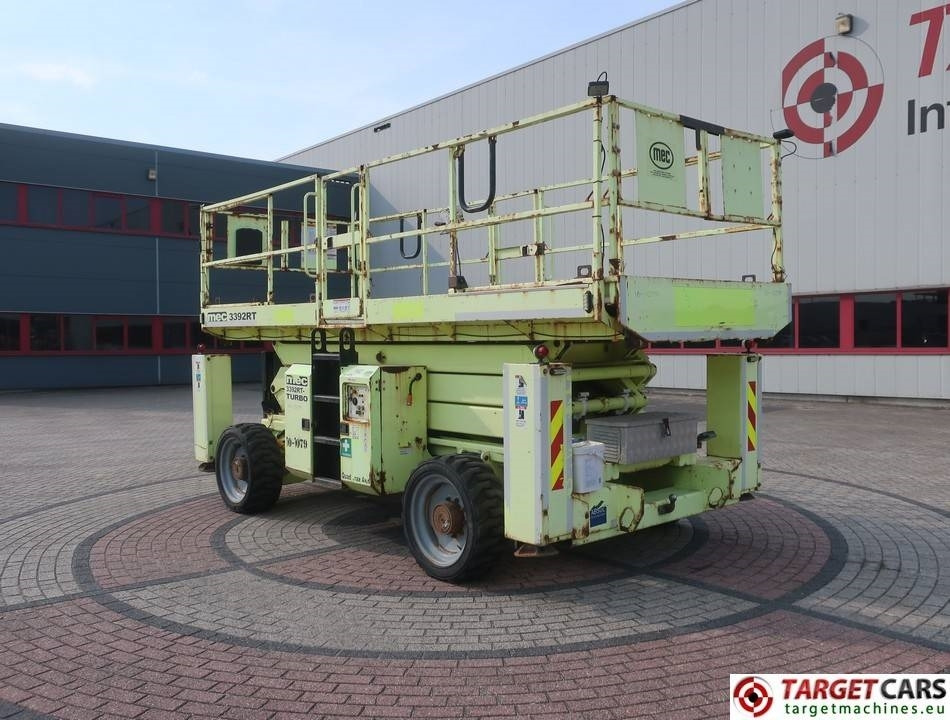 MEC 3392RT-T Diesel 4x4 Scissor Work Lift 1200cm - Plataforma de tijeras: foto 4 MEC 3392RT-T Diesel 4x4 Scissor Work Lift 1200cm - Plataforma de tijeras: foto 4
