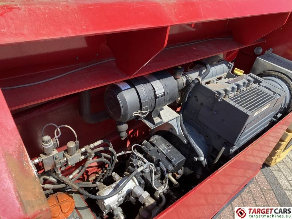 Plataforma de tijeras PB Lifttechnik S270-24 D Scissor 4x4 Diesel Work Lift 2725cm: foto 15 Plataforma de tijeras PB Lifttechnik S270-24 D Scissor 4x4 Diesel Work Lift 2725cm: foto 15