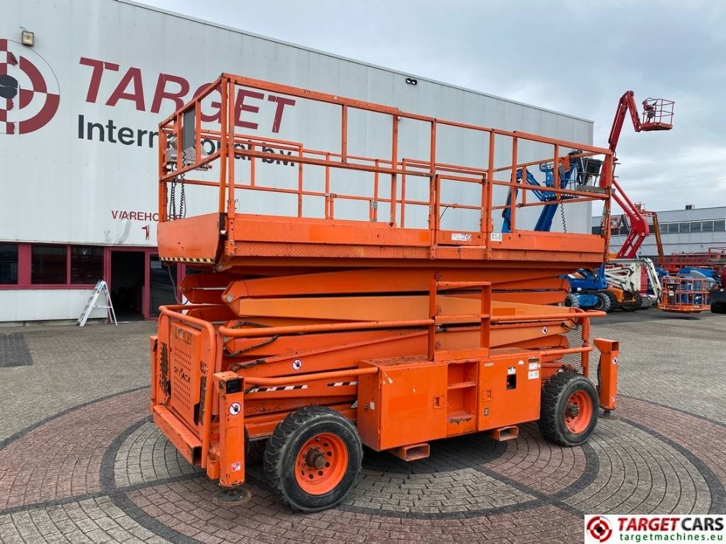 SkyJack SJ9250 RT Diesel 4x4 Scissor Work Lift 1720cm - Plataforma de tijeras: foto 1 SkyJack SJ9250 RT Diesel 4x4 Scissor Work Lift 1720cm - Plataforma de tijeras: foto 1