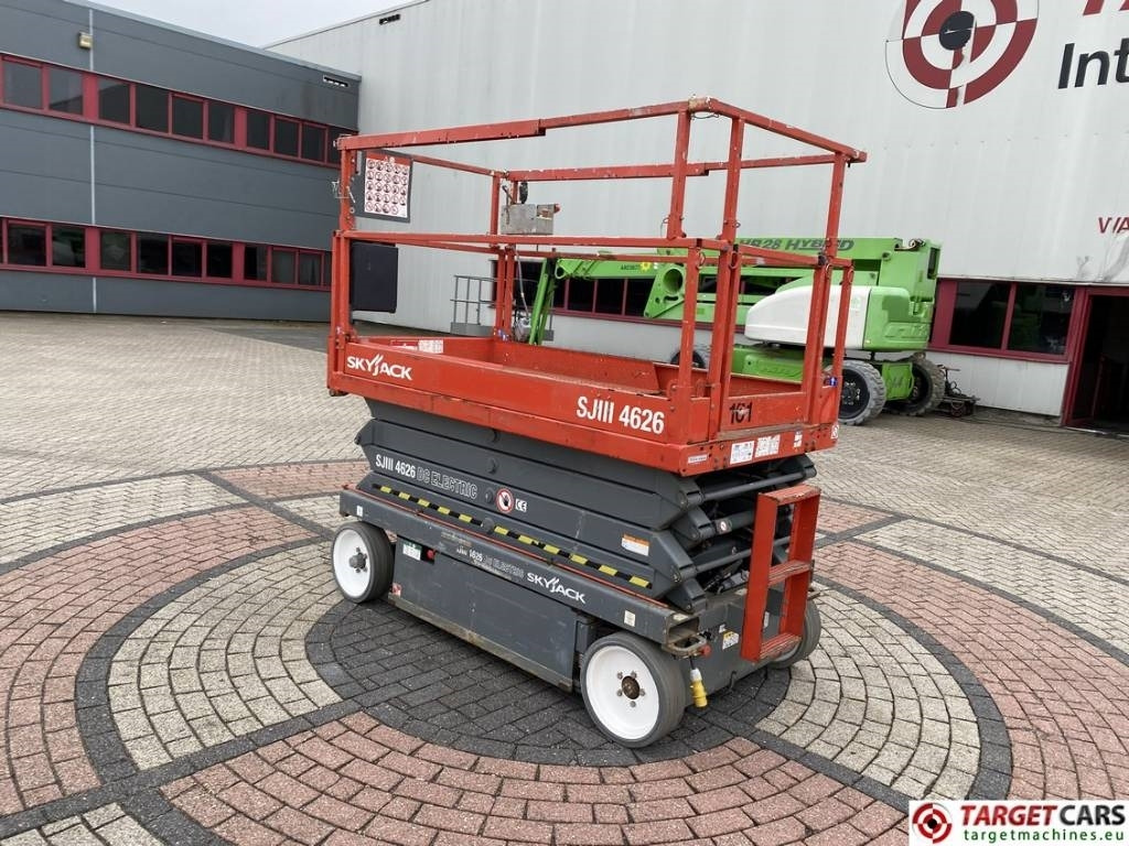SkyJack SJIII-4626 Electric 4626 Scissor Work Lift 990cm - Plataforma de tijeras: foto 4 SkyJack SJIII-4626 Electric 4626 Scissor Work Lift 990cm - Plataforma de tijeras: foto 4