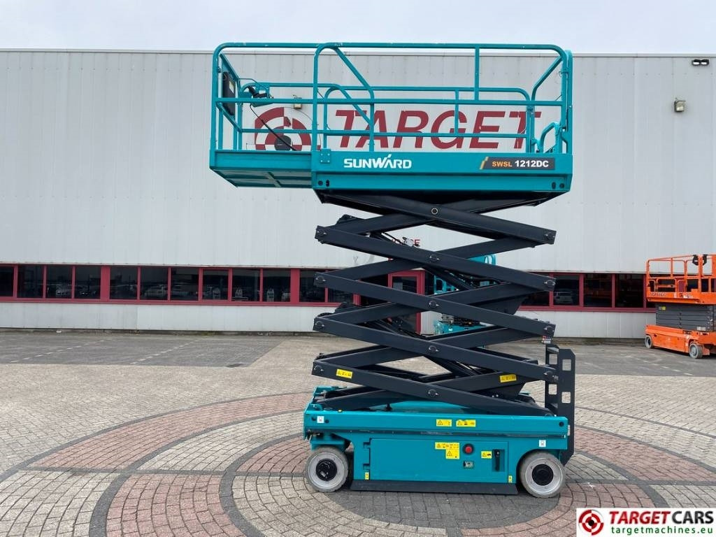 Sunward SWSL1212DC Electric Scissor Work Lift 1200cm - Plataforma de tijeras: foto 5 Sunward SWSL1212DC Electric Scissor Work Lift 1200cm - Plataforma de tijeras: foto 5
