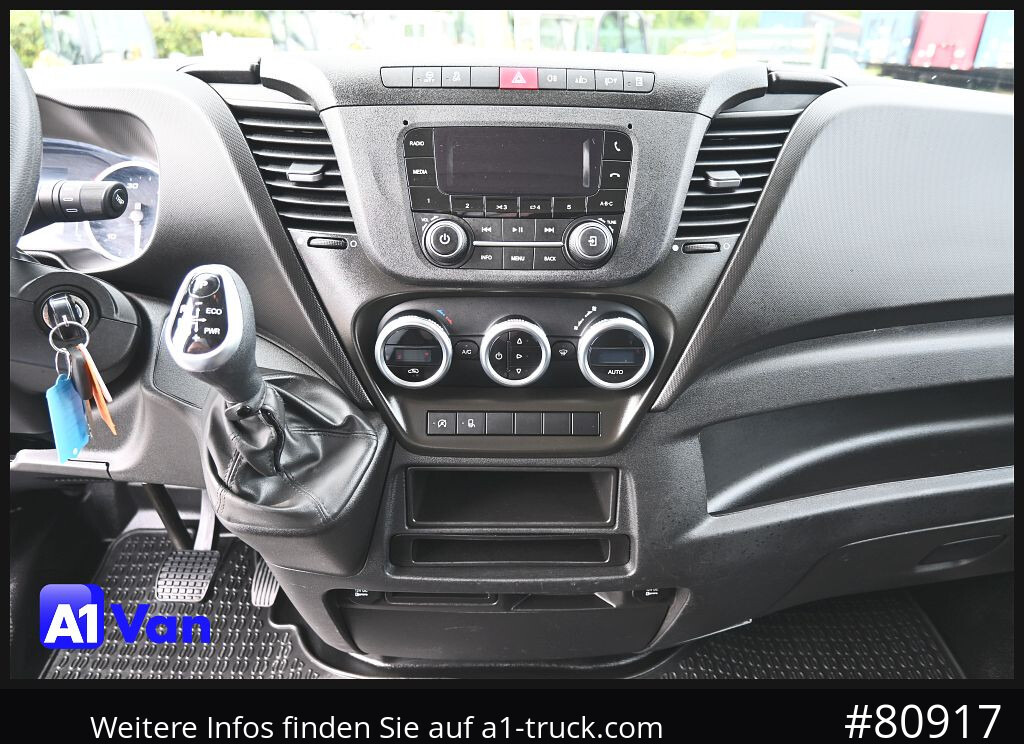 IVECO Daily 35S16 A8V, Hi-Matic, Klima, ZV - Furgón: foto 4 IVECO Daily 35S16 A8V, Hi-Matic, Klima, ZV - Furgón: foto 4