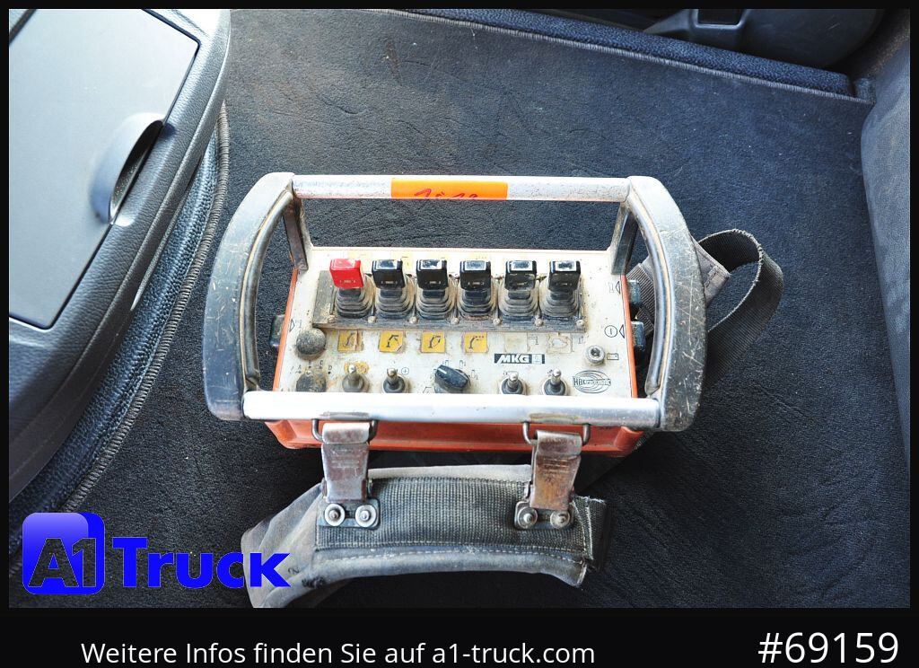MERCEDES-BENZ Actros 1844 MP3, Kran MKG 291 HP 5+3 Funk, - Camión grúa: foto 5 MERCEDES-BENZ Actros 1844 MP3, Kran MKG 291 HP 5+3 Funk, - Camión grúa: foto 5