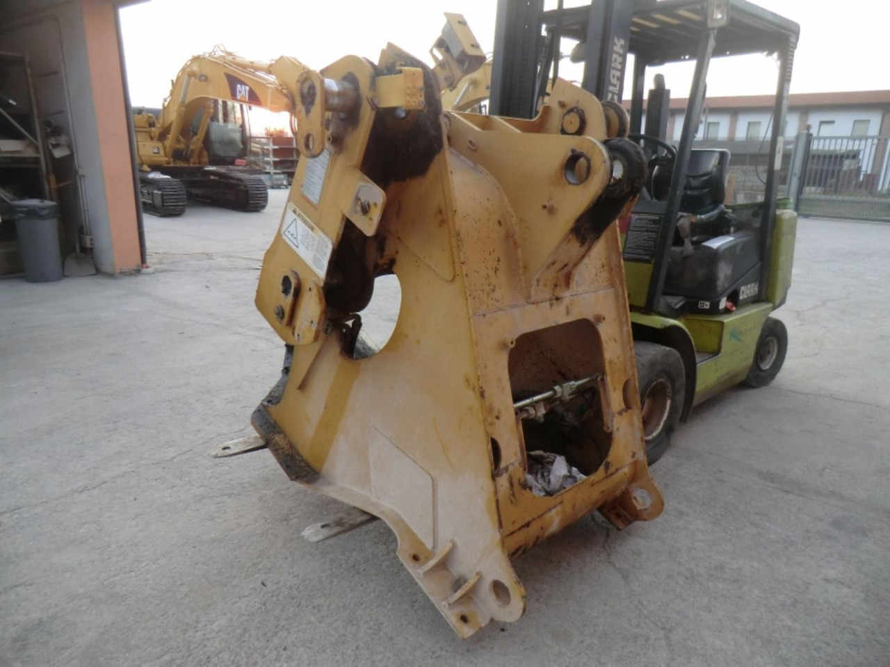 Caterpillar 928G TELAIO ANTERIORE - Bastidor/ Chasis para Maquinaria de construcción: foto 1 Caterpillar 928G TELAIO ANTERIORE - Bastidor/ Chasis para Maquinaria de construcción: foto 1