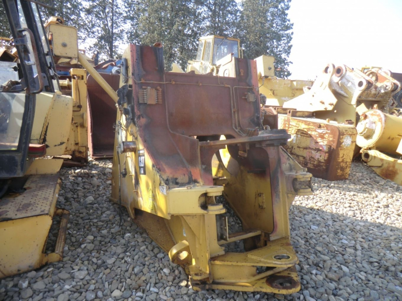 Caterpillar 962H TELAIO ANTERIORE - Bastidor/ Chasis para Maquinaria de construcción: foto 3 Caterpillar 962H TELAIO ANTERIORE - Bastidor/ Chasis para Maquinaria de construcción: foto 3