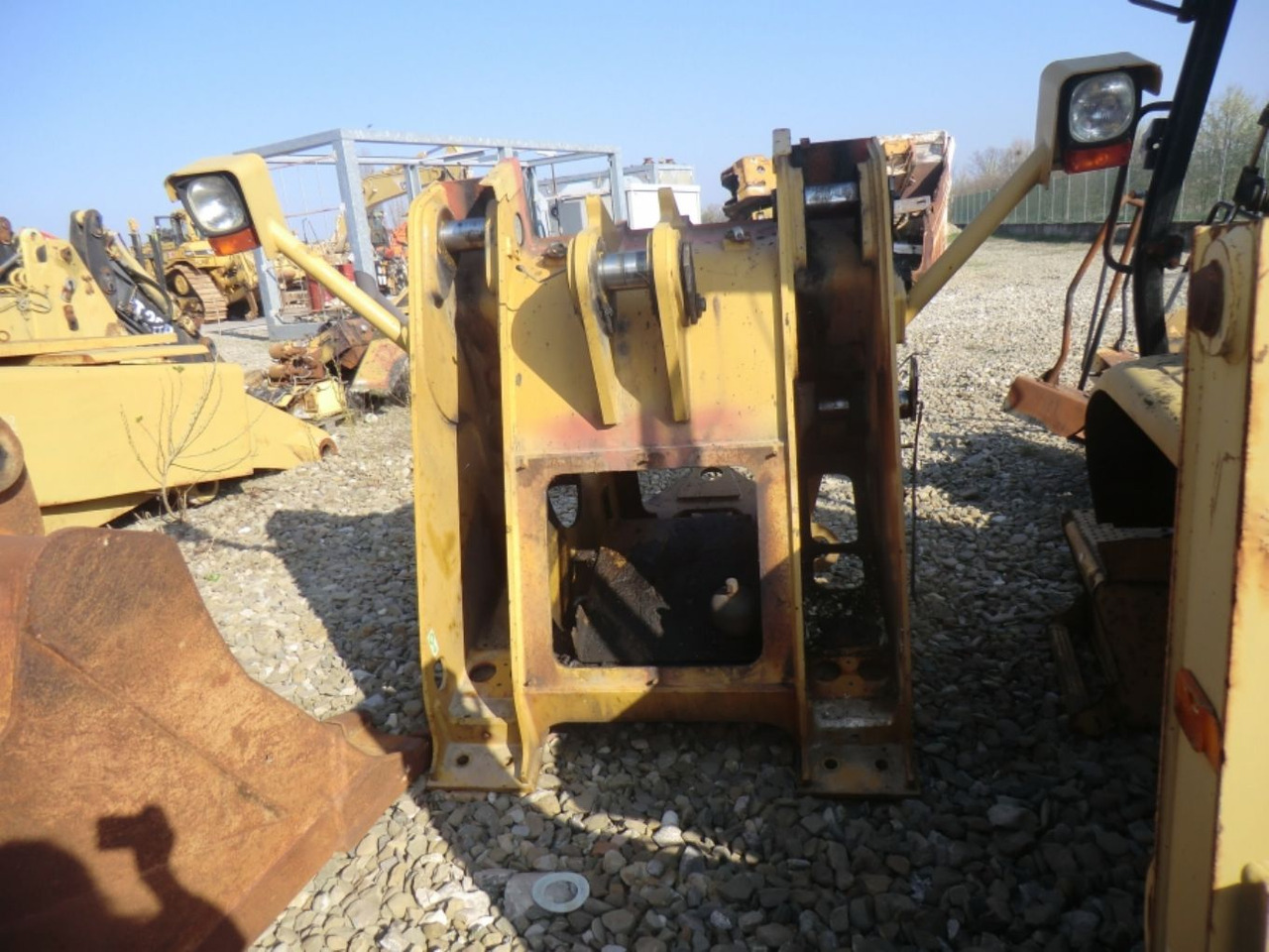 Caterpillar 962H TELAIO ANTERIORE - Bastidor/ Chasis para Maquinaria de construcción: foto 2 Caterpillar 962H TELAIO ANTERIORE - Bastidor/ Chasis para Maquinaria de construcción: foto 2