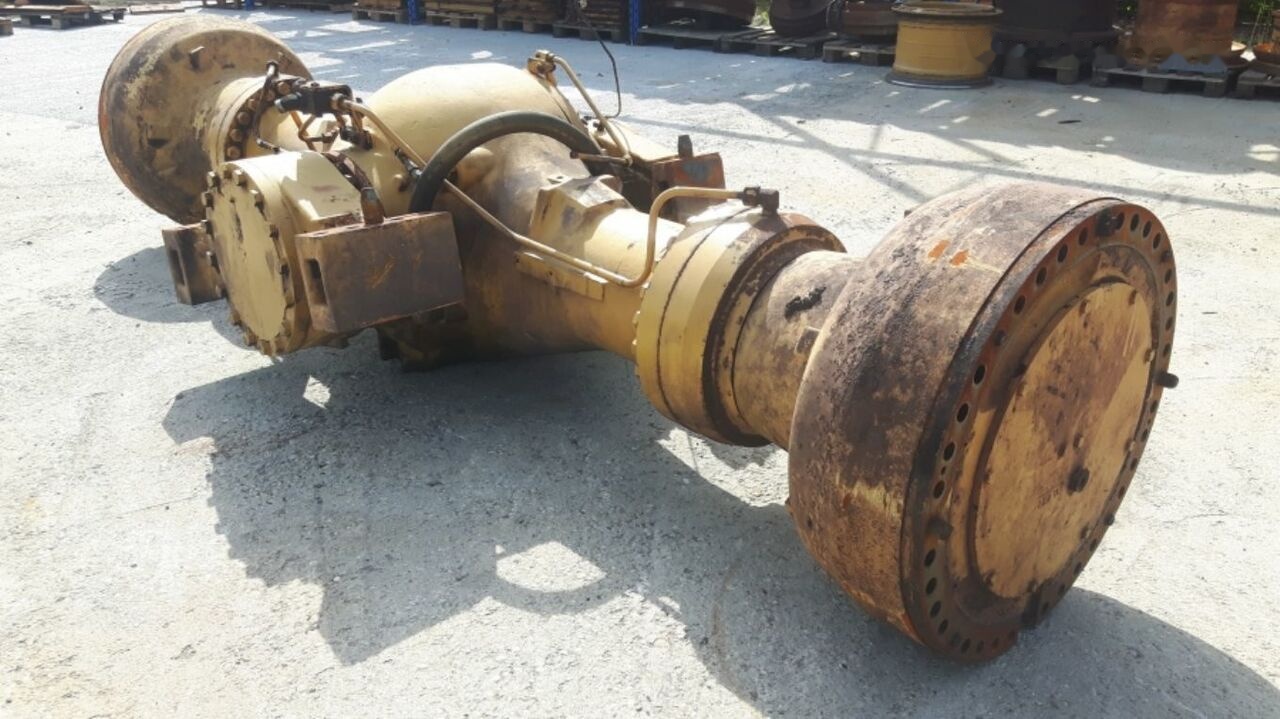 REAR oscillating axle gp complete with differential, bevel gear CATERPILLAR 988H - Eje posterior para Cargadora de ruedas: foto 3 REAR oscillating axle gp complete with differential, bevel gear CATERPILLAR 988H - Eje posterior para Cargadora de ruedas: foto 3