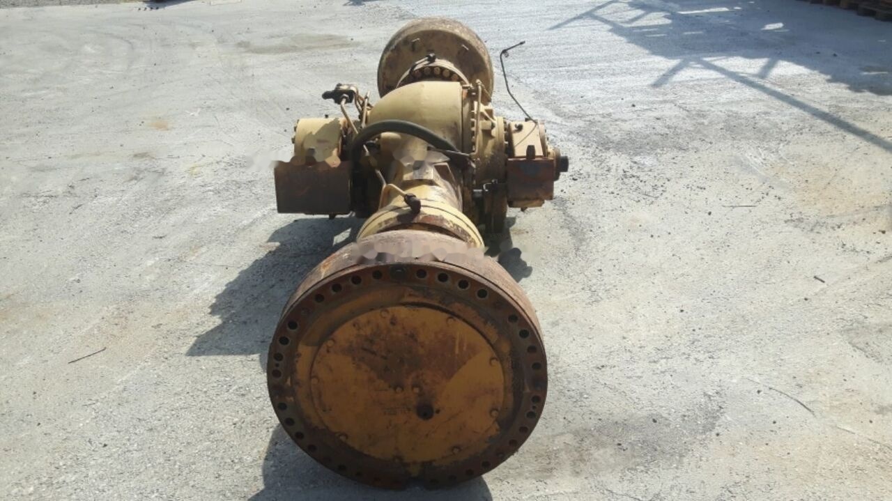 REAR oscillating axle gp complete with differential, bevel gear CATERPILLAR 988H - Eje posterior para Cargadora de ruedas: foto 5 REAR oscillating axle gp complete with differential, bevel gear CATERPILLAR 988H - Eje posterior para Cargadora de ruedas: foto 5
