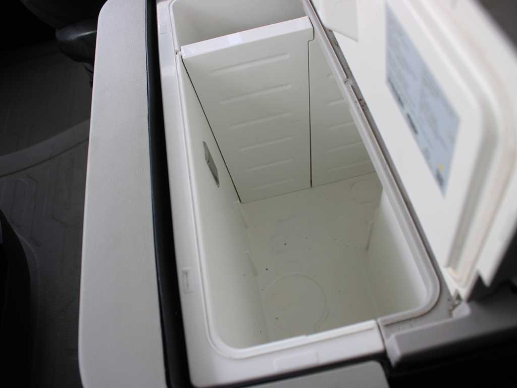 Cabeza tractora Ford F-MAX LL 12S, EURO 6, LOWDECK, NAVIGATION, INDEPENDENT AIR CONDITIONING: foto 14 Cabeza tractora Ford F-MAX LL 12S, EURO 6, LOWDECK, NAVIGATION, INDEPENDENT AIR CONDITIONING: foto 14