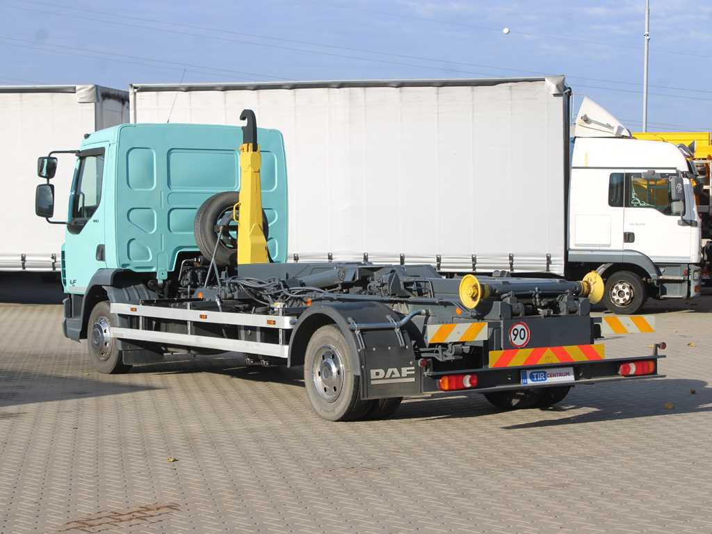 DAF LF 180 FA, EURO 6, HOOK LOADER CONTAINER - Camión multibasculante: foto 5 DAF LF 180 FA, EURO 6, HOOK LOADER CONTAINER - Camión multibasculante: foto 5