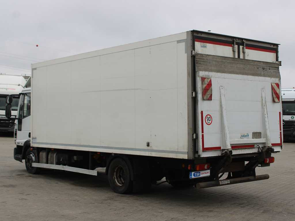 Iveco EUROCARGO 75E19, THERMO KING C - 450e, HYDRAULIC FRONT - Camión frigorífico: foto 5 Iveco EUROCARGO 75E19, THERMO KING C - 450e, HYDRAULIC FRONT - Camión frigorífico: foto 5