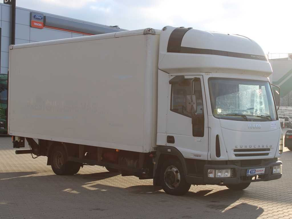 Iveco EUROCARGO ML75E17, TAIL LIFT, SLEEPING CABIN - Furgoneta caja cerrada: foto 2 Iveco EUROCARGO ML75E17, TAIL LIFT, SLEEPING CABIN - Furgoneta caja cerrada: foto 2