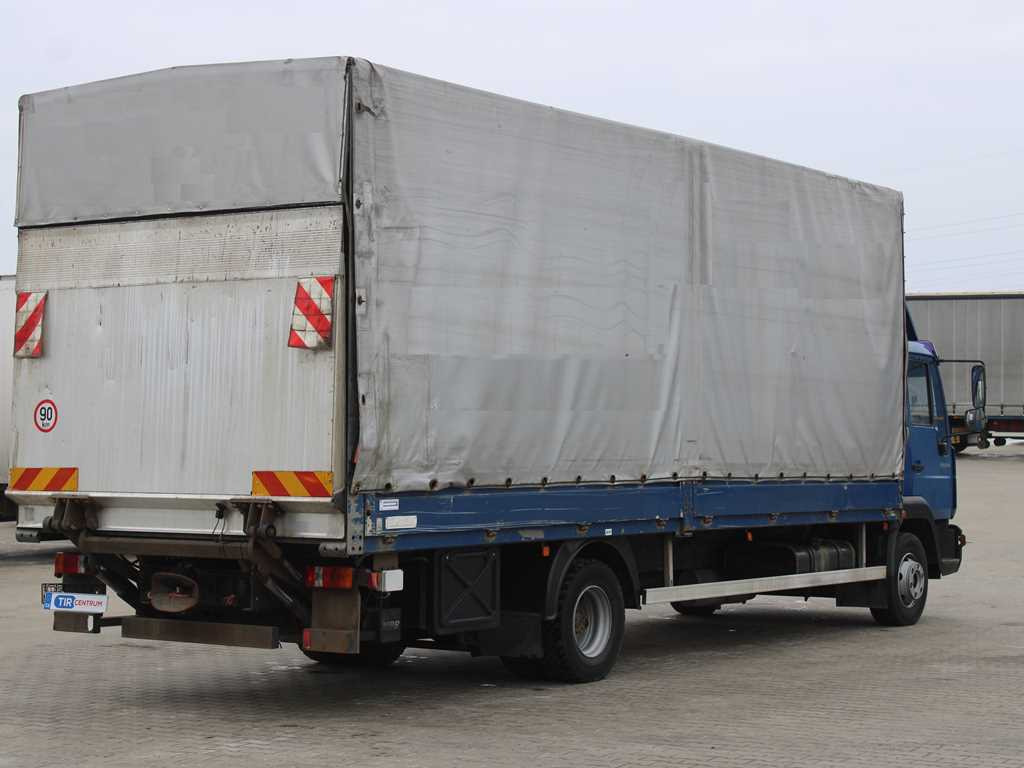 MAN LE 12.220, EURO 6, HYDRAULIC FRONT, TIRES 80% - Camión lona: foto 4 MAN LE 12.220, EURO 6, HYDRAULIC FRONT, TIRES 80% - Camión lona: foto 4