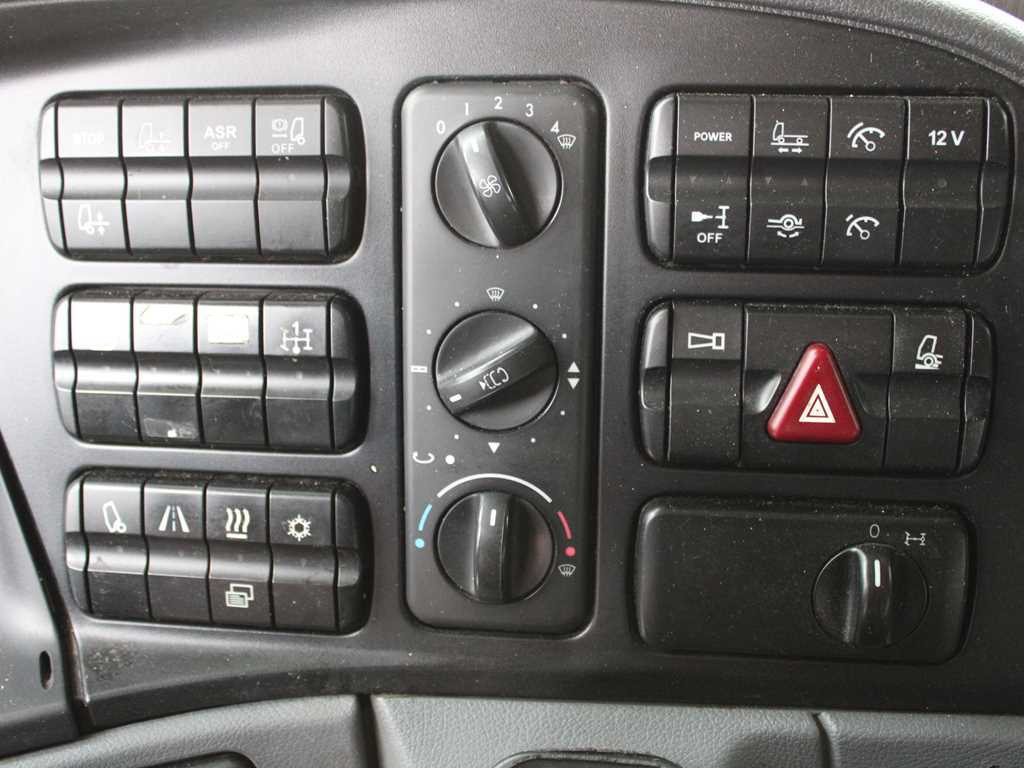 Camión portavehículos Mercedes-Benz Actros 1844, EURO 5EEV, RETARDER + KÄSSBOHRER METAGO (2006): foto 20