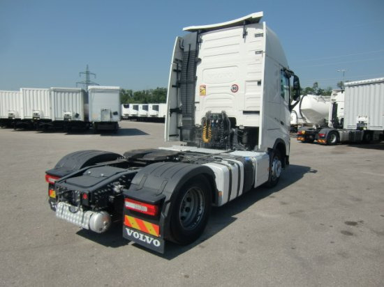 Volvo FH 500 E6, I-Shift, Globetrotter Standklima mehrere Einheiten verfügbar - Cabeza tractora: foto 4 Volvo FH 500 E6, I-Shift, Globetrotter Standklima mehrere Einheiten verfügbar - Cabeza tractora: foto 4