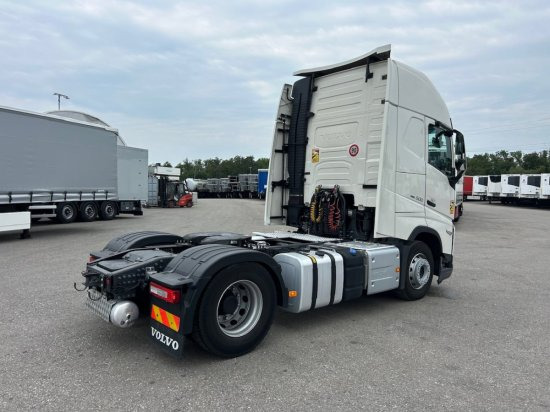 Volvo FH 500 EURO 6, I-Shift, Globetrotter, Standklima - Cabeza tractora: foto 5 Volvo FH 500 EURO 6, I-Shift, Globetrotter, Standklima - Cabeza tractora: foto 5