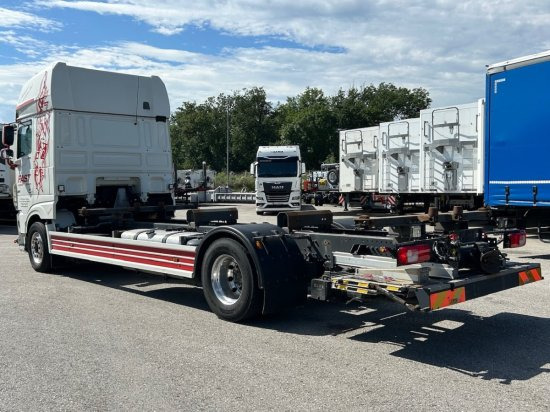 DAF XF 480 FA BDF SSC Euro 6, Bär Cargolift Falt, Retarder - Camión portacontenedore/ Intercambiable: foto 4 DAF XF 480 FA BDF SSC Euro 6, Bär Cargolift Falt, Retarder - Camión portacontenedore/ Intercambiable: foto 4