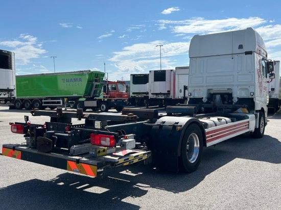 DAF XF 480 FA BDF SSC Euro 6, Bär Cargolift Falt, Retarder - Camión portacontenedore/ Intercambiable: foto 3 DAF XF 480 FA BDF SSC Euro 6, Bär Cargolift Falt, Retarder - Camión portacontenedore/ Intercambiable: foto 3