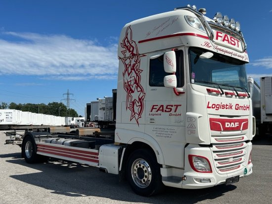 DAF XF 480 FA BDF SSC Euro 6, Bär Cargolift Falt, Retarder - Camión portacontenedore/ Intercambiable: foto 2 DAF XF 480 FA BDF SSC Euro 6, Bär Cargolift Falt, Retarder - Camión portacontenedore/ Intercambiable: foto 2