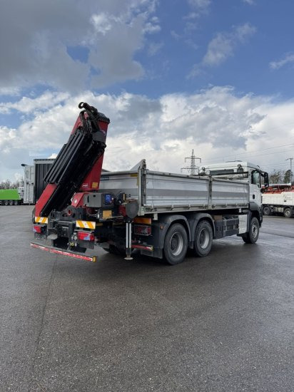 MAN TGS 26.430 6x4 3-Seitenkipper, HMF 2020K-RC Heckkran abnehmbar, - Camión volquete, Camión grúa: foto 4 MAN TGS 26.430 6x4 3-Seitenkipper, HMF 2020K-RC Heckkran abnehmbar, - Camión volquete, Camión grúa: foto 4