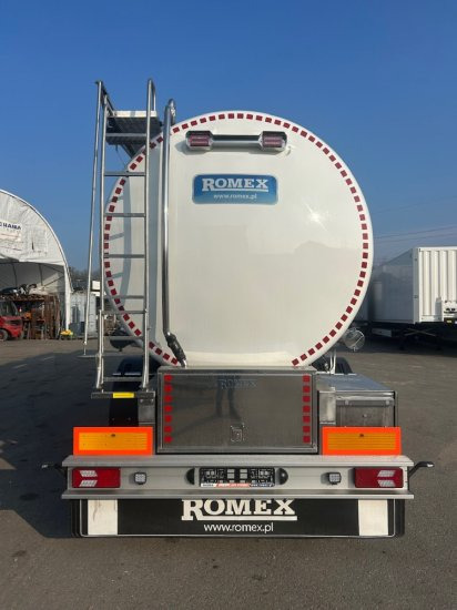 Romex R-31, Lebensmitteltankauflieger 31000l 3 Kammern - Semirremolque cisterna: foto 3 Romex R-31, Lebensmitteltankauflieger 31000l 3 Kammern - Semirremolque cisterna: foto 3