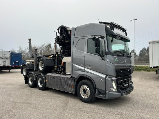 Volvo FH 16 650 6x4 Langholzzug + Doll M2K-9L Nachläufer mit Palfinger Epsilon S260C96, I-Shift, Retarder, - Camión forestal, Camión grúa: foto 3 Volvo FH 16 650 6x4 Langholzzug + Doll M2K-9L Nachläufer mit Palfinger Epsilon S260C96, I-Shift, Retarder, - Camión forestal, Camión grúa: foto 3