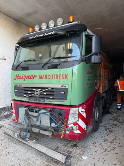 Volvo Roto Hochdruck Kehrmaschine 300 Bar, Beam A/S ,Voll Funktionstüchtig - Barredora vial: foto 2 Volvo Roto Hochdruck Kehrmaschine 300 Bar, Beam A/S ,Voll Funktionstüchtig - Barredora vial: foto 2