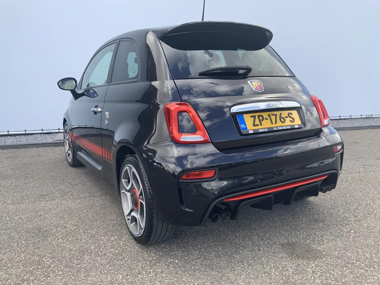 Fiat 500C Abarth 1.4 T-Jet 595 Automaat Euro 6 - Coche: foto 4 Fiat 500C Abarth 1.4 T-Jet 595 Automaat Euro 6 - Coche: foto 4