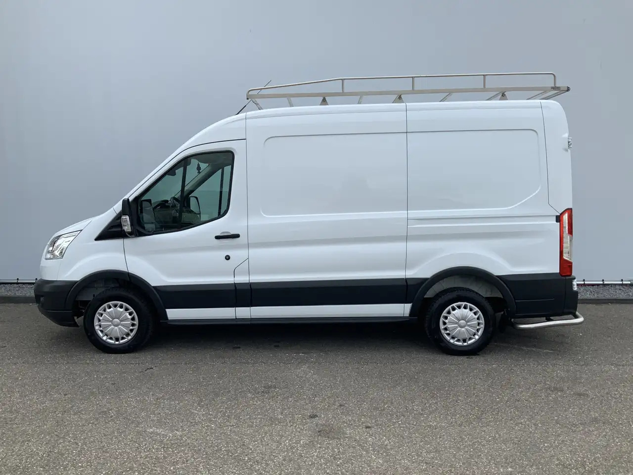 Ford Transit 310 2.2 TDCI L2H2 Trend Airco Cruise Navi 3 Zits I - Furgón: foto 3 Ford Transit 310 2.2 TDCI L2H2 Trend Airco Cruise Navi 3 Zits I - Furgón: foto 3