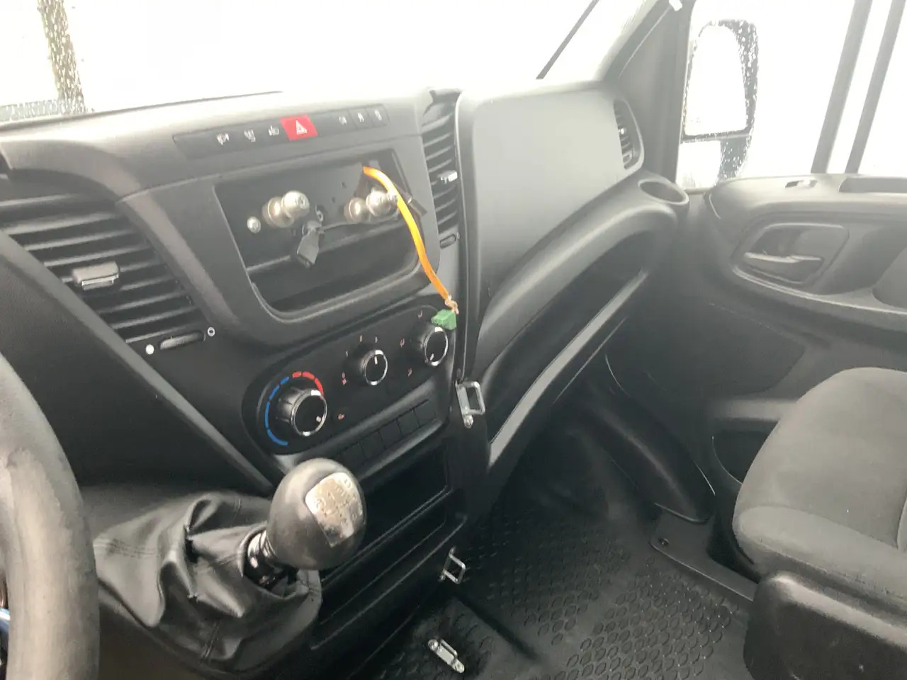 Iveco Daily 35S12 2.3 345 VriesAuto 10 deuren _40 gr onder 0, - Furgoneta frigorifica: foto 5 Iveco Daily 35S12 2.3 345 VriesAuto 10 deuren _40 gr onder 0, - Furgoneta frigorifica: foto 5