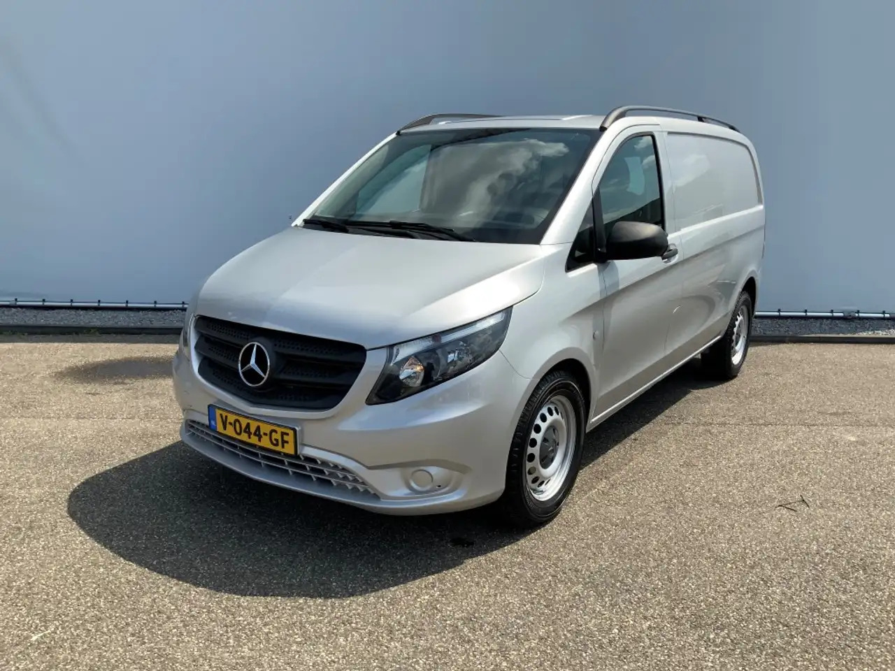 Mercedes-Benz Vito 114 CDI 4X4 Automaat Airco Cruise Trekhaak 2500 kg - Furgón: foto 1 Mercedes-Benz Vito 114 CDI 4X4 Automaat Airco Cruise Trekhaak 2500 kg - Furgón: foto 1
