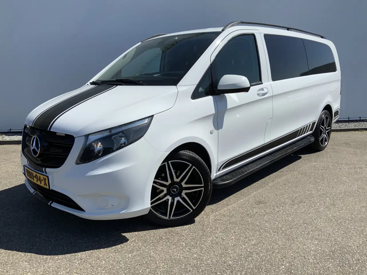 Mercedes-Benz Vito Tourer XL 114 CDI Autom. Airco Cruise Camera Alu V - Furgoneta pequeña: foto 1 Mercedes-Benz Vito Tourer XL 114 CDI Autom. Airco Cruise Camera Alu V - Furgoneta pequeña: foto 1