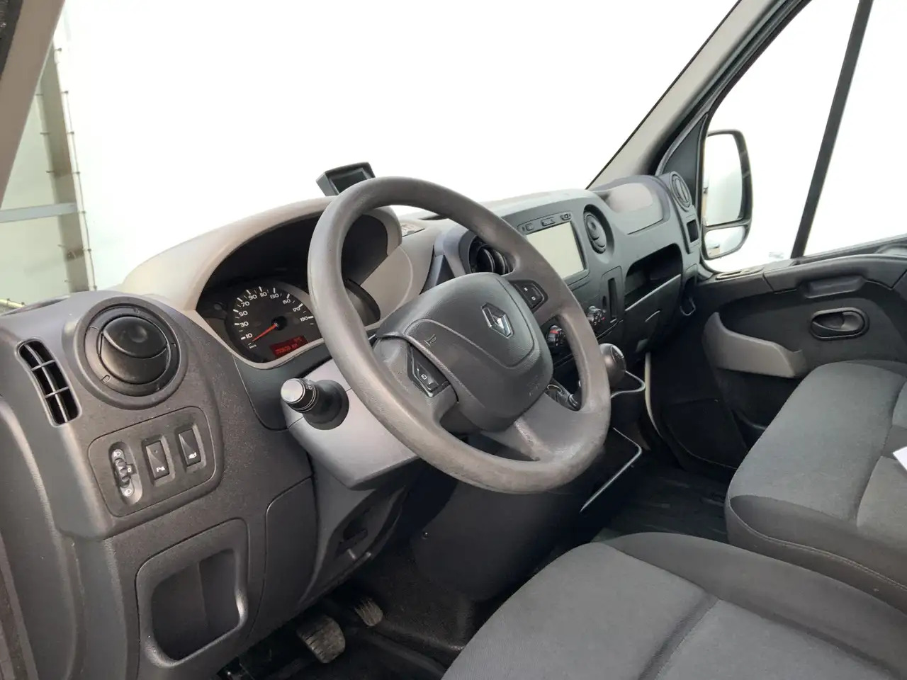 Renault Master T35 2.3 dCi L2H3 Airco Camera Navi Side Bar 3 Zits - Furgón: foto 5 Renault Master T35 2.3 dCi L2H3 Airco Camera Navi Side Bar 3 Zits - Furgón: foto 5