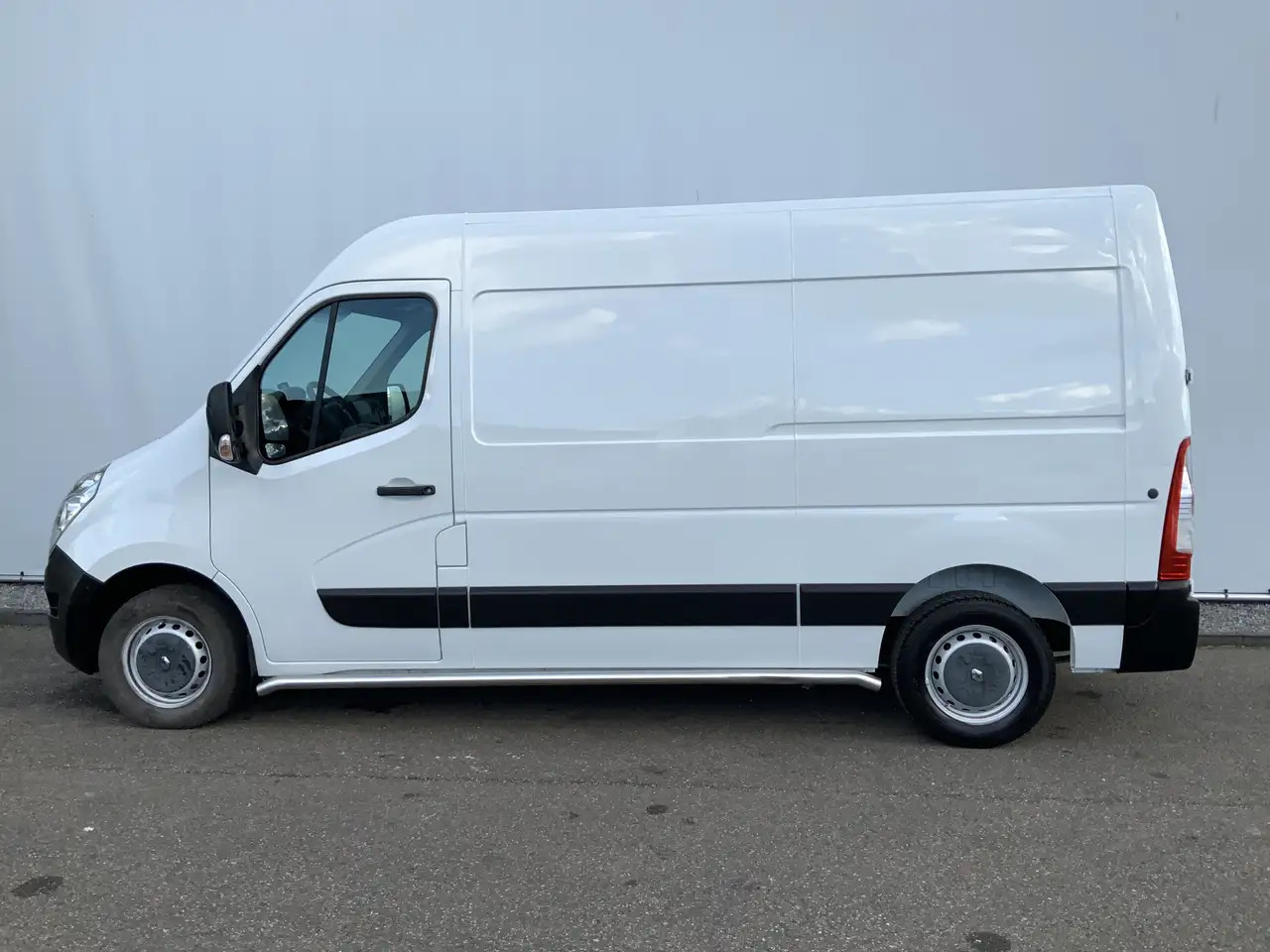 Renault Master T35 2.3 dCi L2H3 Airco Camera Navi Side Bar 3 Zits - Furgón: foto 3 Renault Master T35 2.3 dCi L2H3 Airco Camera Navi Side Bar 3 Zits - Furgón: foto 3